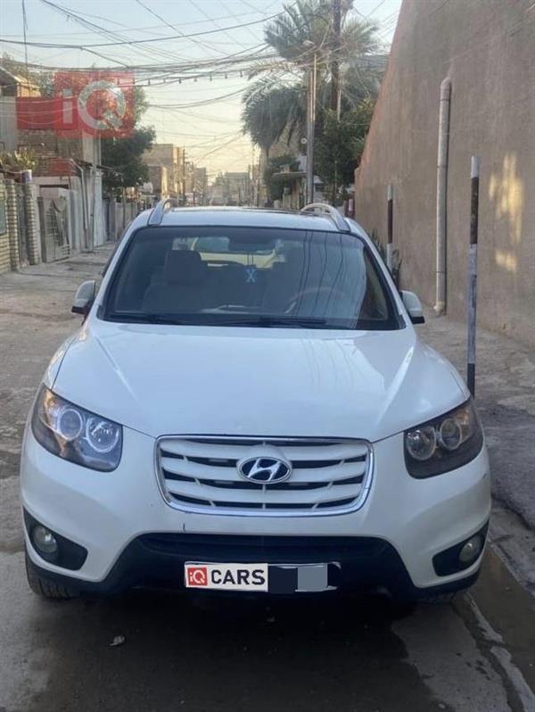 Hyundai Santa Fe 2010 for sale in Iraq - Baghdad
